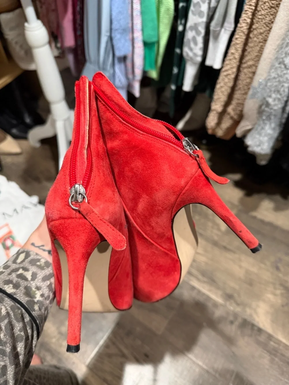 Steve Madden Carey Pointed-Toe Suede Ankle Boots - Red & Black Bundle - Picture 10 of 14